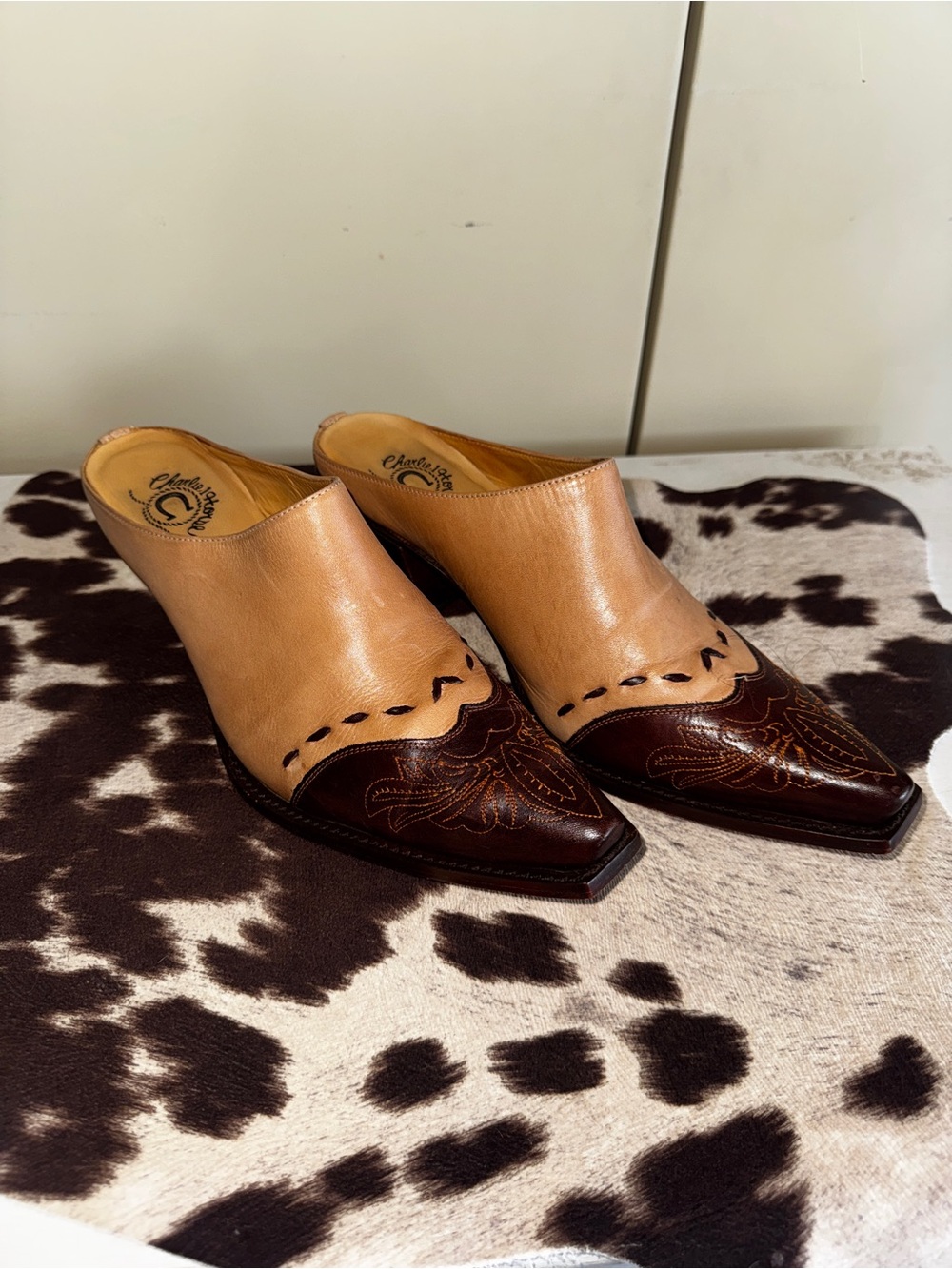 Charlie 1 Horse Two-Tone Leather Pointed Mule Shoe in Tan and Dark Brown
